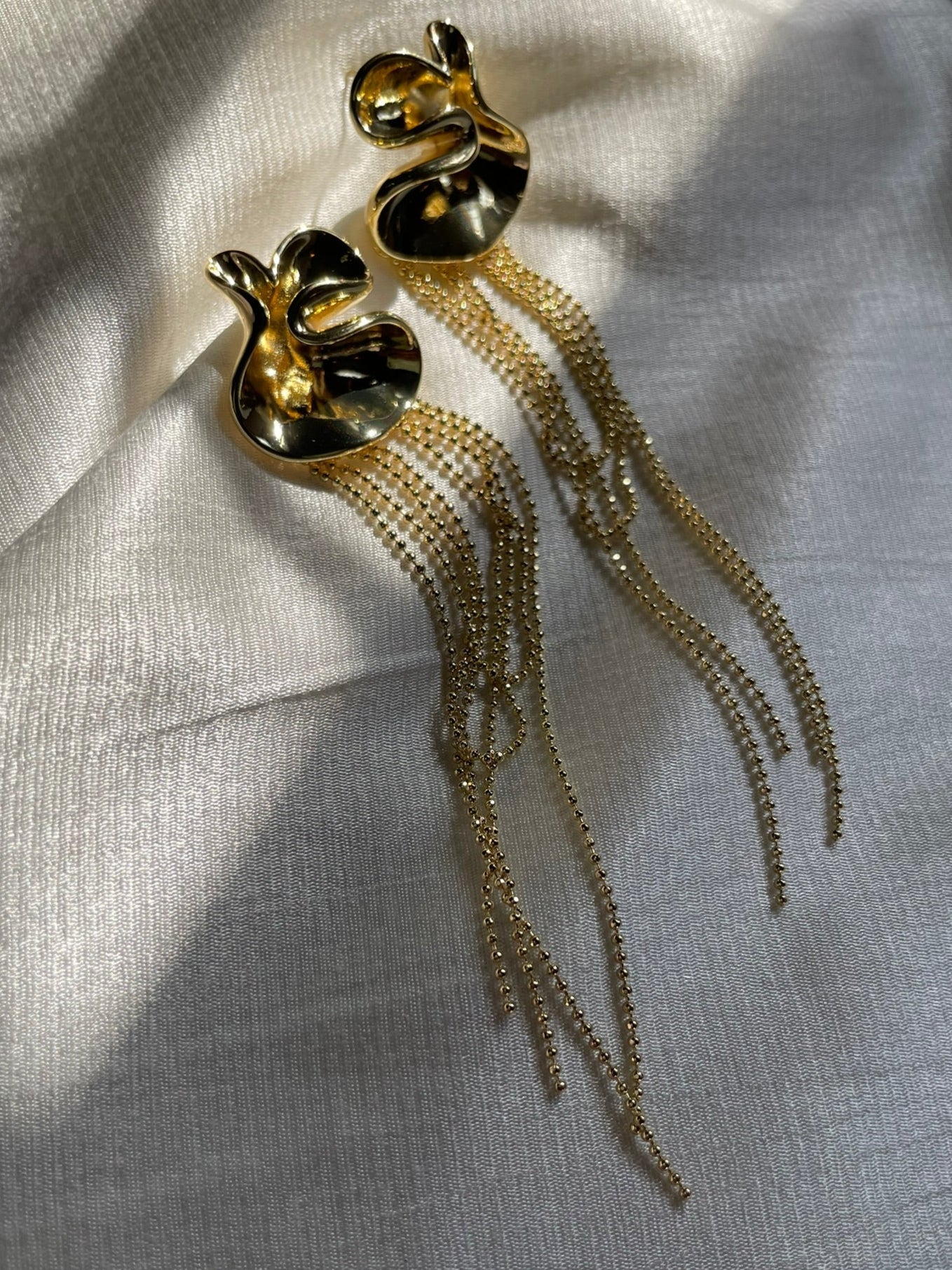 Metal Leaf Dangler Chain Earrings