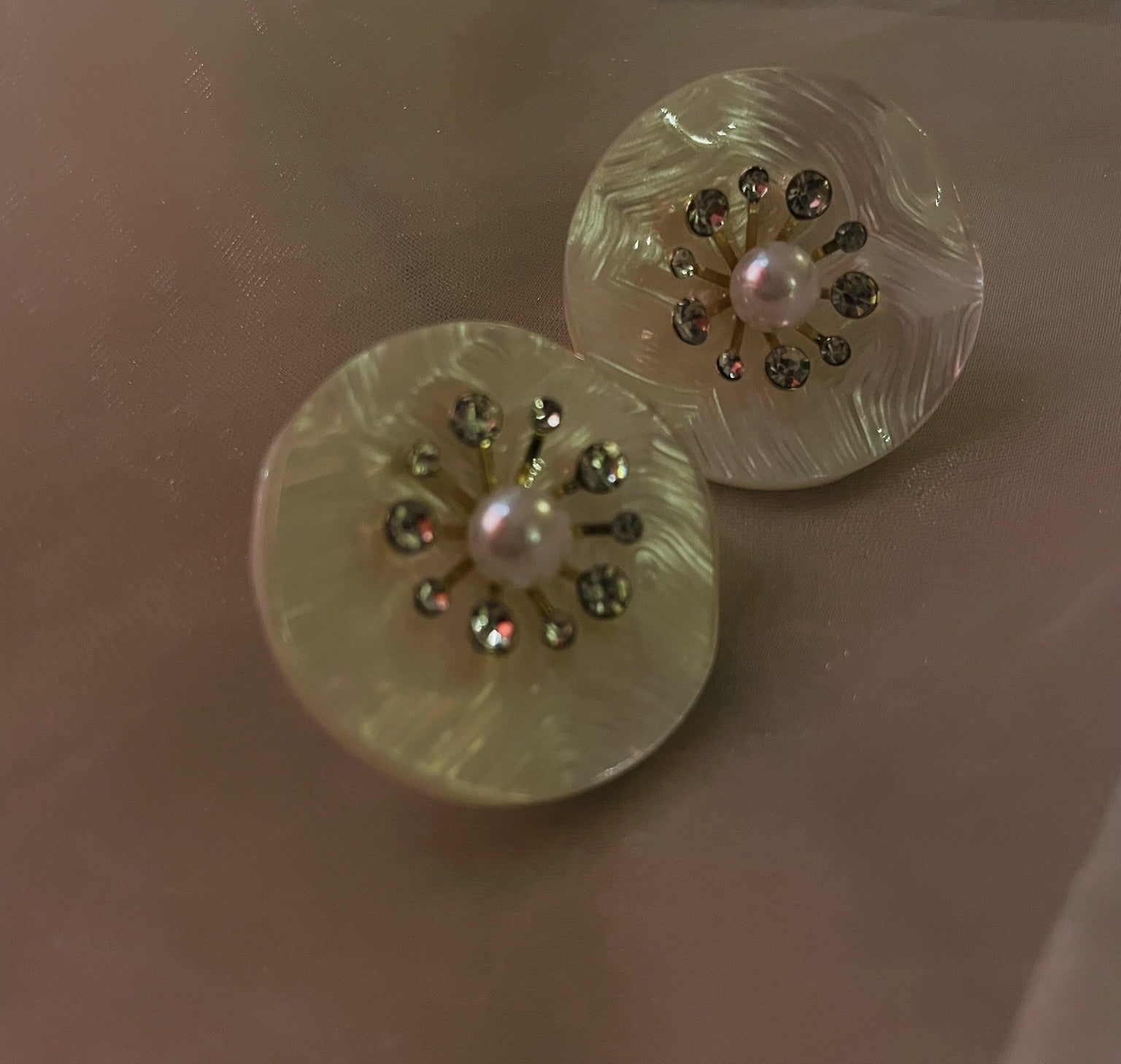 Snowflake Pearl Large Stud Earrings